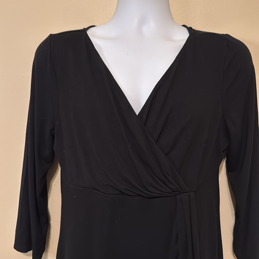 WHITE HOUSE BLACK MARKET Top. Size Large - Picture 6 of 10